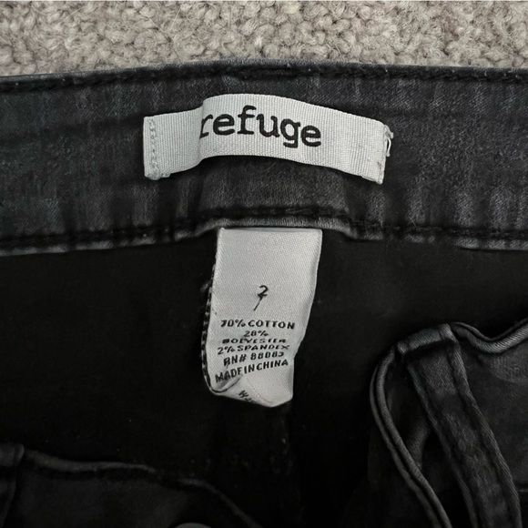Refugee (Charlotte Russe) Black Jeans - Picture 2 of 2
